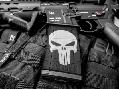 Shield Mag Skin Punisher - Farbe: weiß – Bild 2
